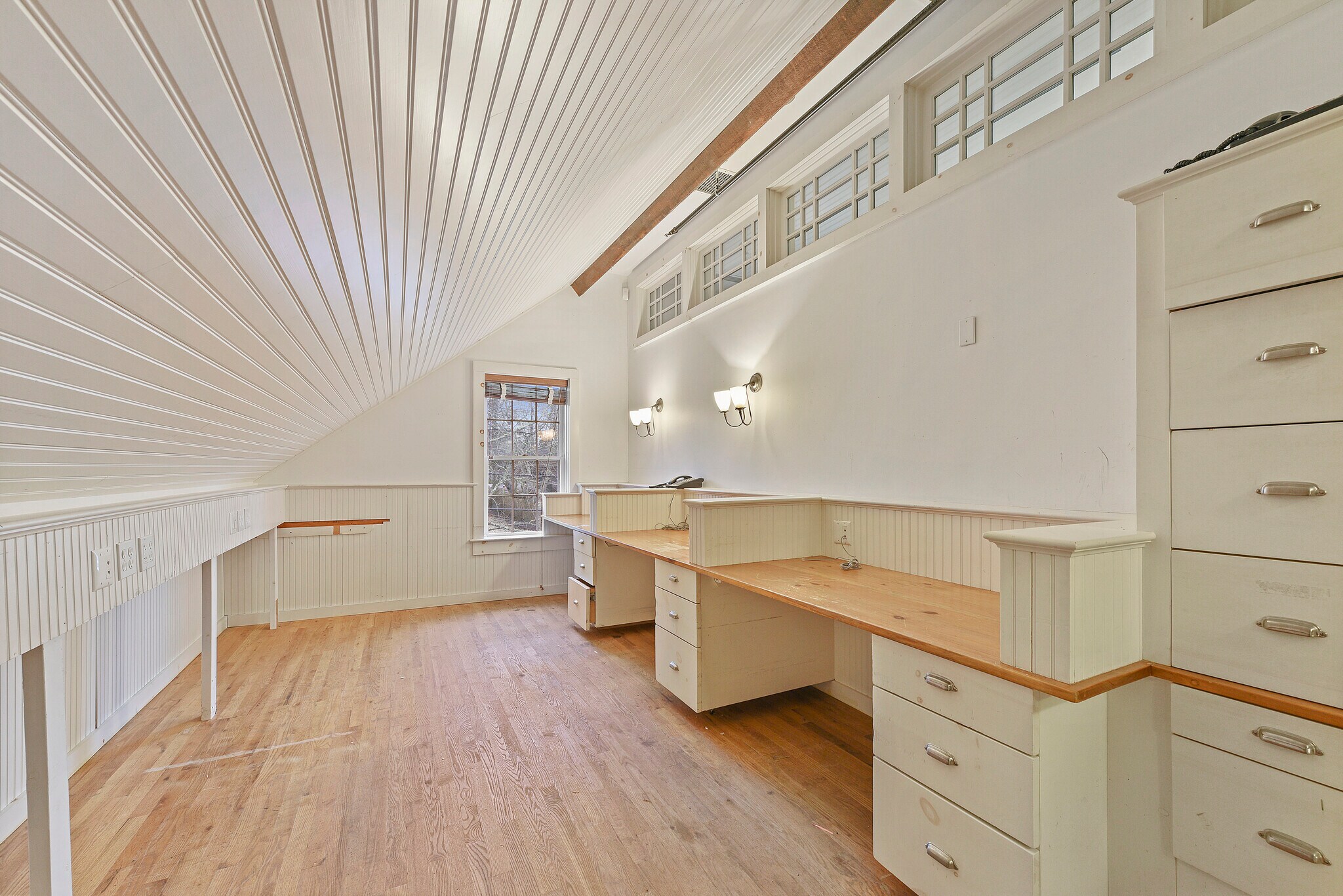 11-Indian-Wells-Hwy-Amagansett-NY-Building-Photo-47-LargeHighDefinition