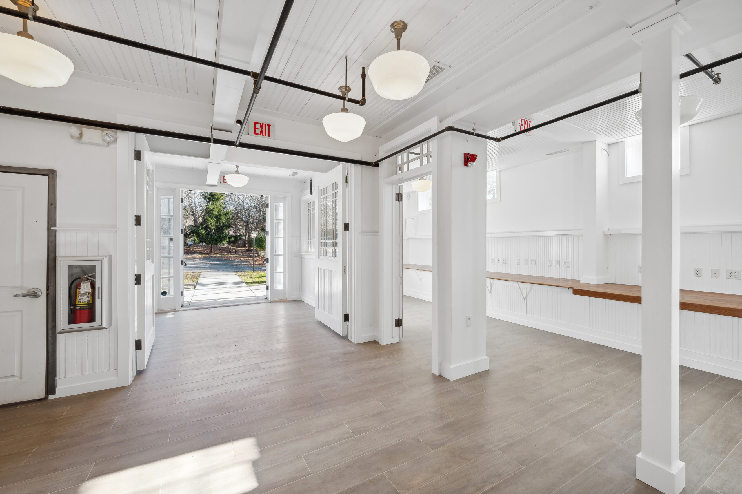 WebRes_03 - 11 Indian Wells Hwy, Amagansett - Lobby