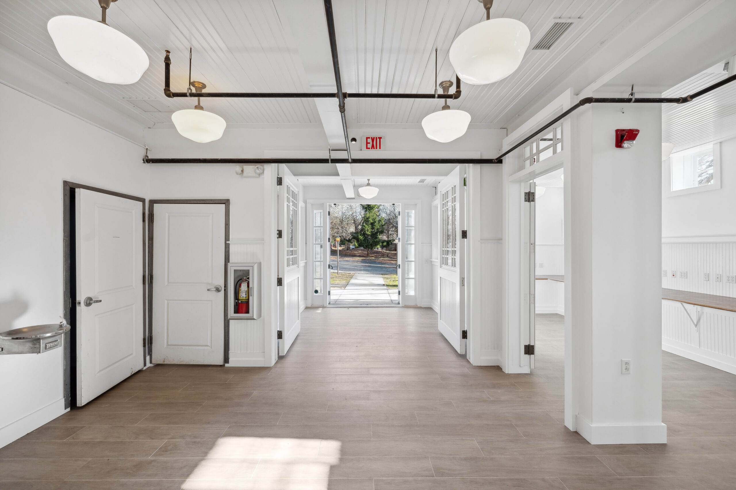 WebRes_04 - 11 Indian Wells Hwy, Amagansett - Lobby