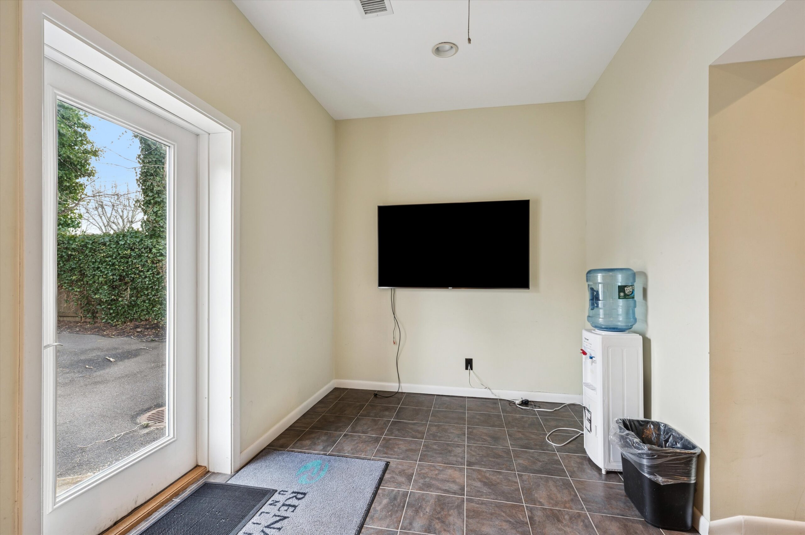 16-28 Cameron St Southampton_Interior-10