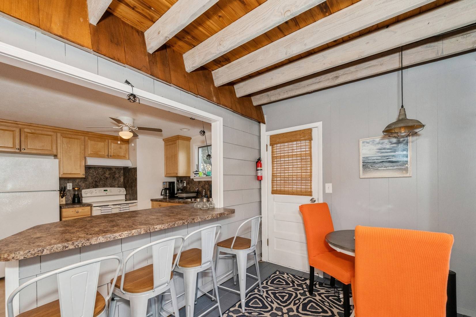 864815-qrsjpsQl2sB9J2Y6