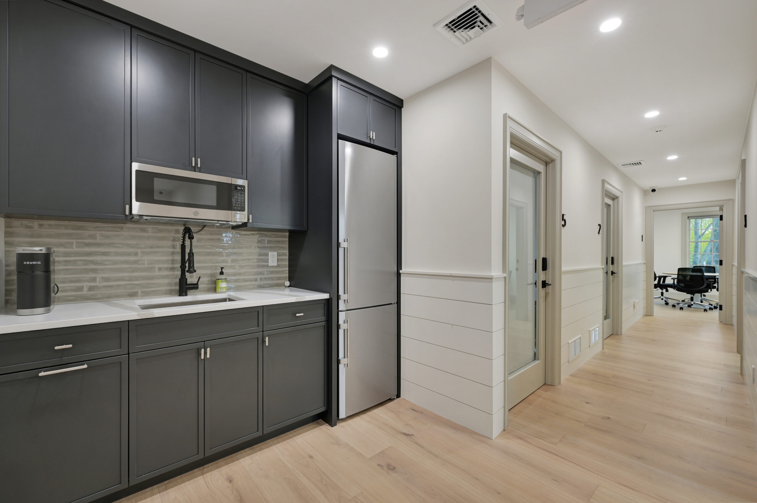 WebRes09_55 Newtown Ln, East Hampton_Kitchen