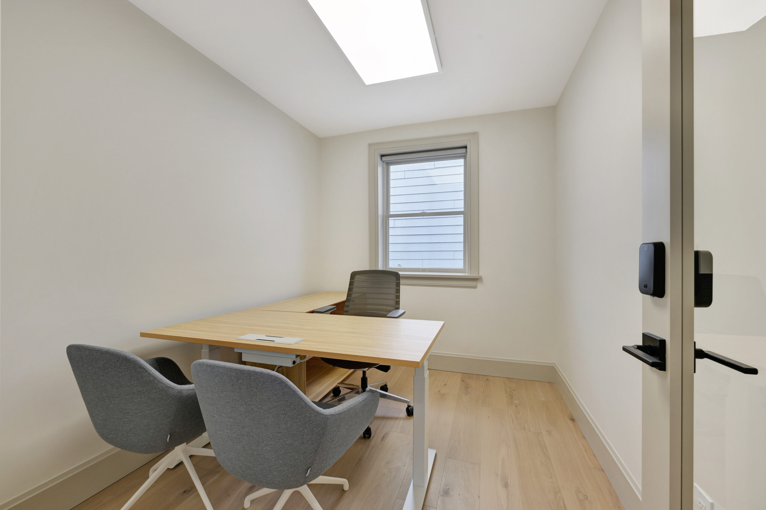 WebRes15_55 Newtown Ln, East Hampton_Consultation Room