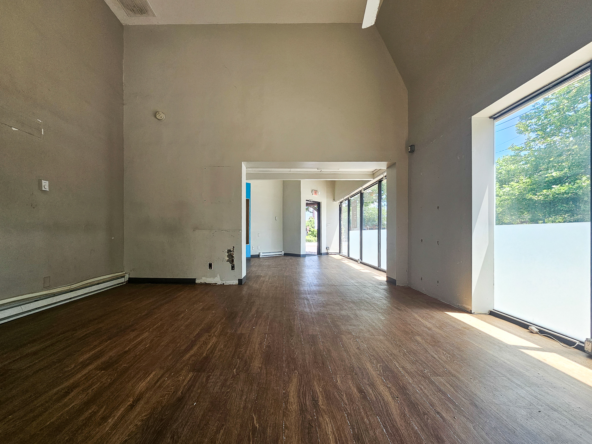 2 Main St, SAG-8